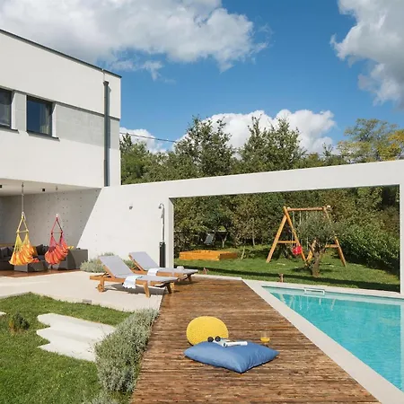 Leccino * Veli Turini