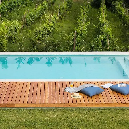 بيت للعطل Leccino