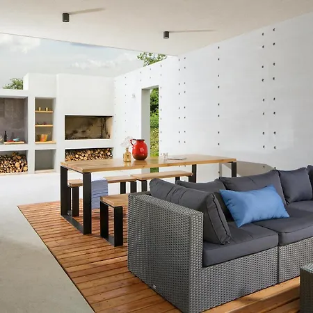 Leccino Holiday home *